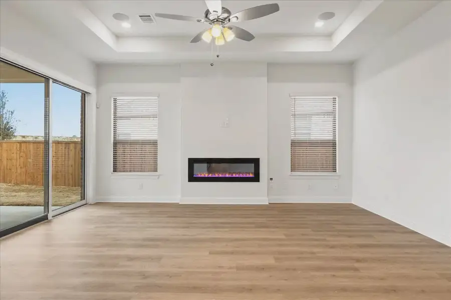 Representative unfurnished interior of a home built from the Springport by Chesmar Homes in Canyon Falls, Argyle (Image 16).