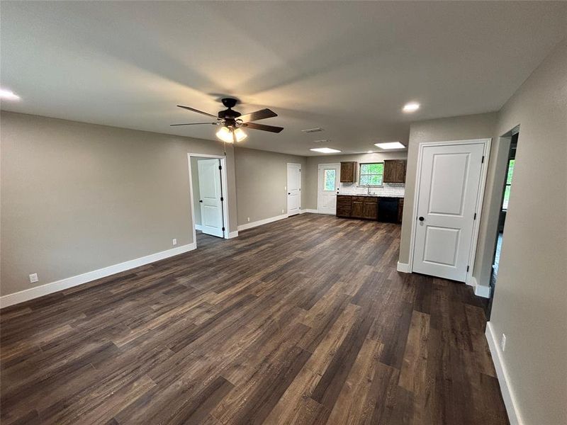 Spacious, unfurnished interior of a new home in , Bowie (Image 16).