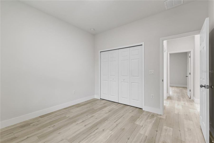 Spacious, unfurnished interior of a new home in , Citrus Springs (Image 15).