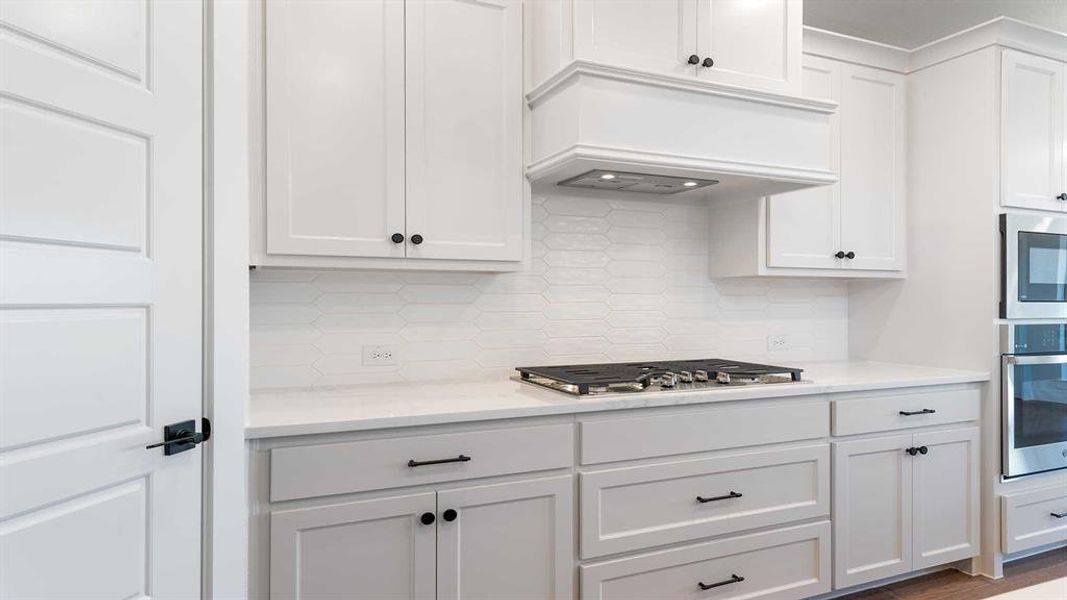 Furnished interior view inside a new home in Mosaic 50', Celina (Image 12).