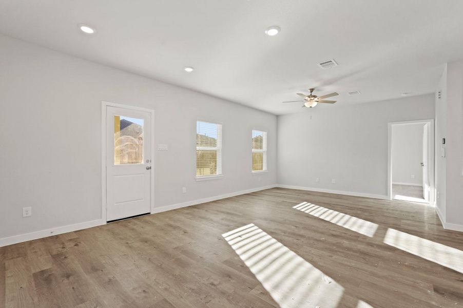 Spacious, unfurnished interior of a new home in Magnolia Springs, Montgomery (Image 20).