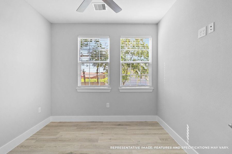 Whether you turn it into a cozy guest room, a quiet office, or a creative studio, this versatile space adapts to your lifestyle. Natural light fills the room, inspiring productivity, comfort, and endless possibilities. Whether you turn it into a cozy guest room, a quiet office, or a creative studio, this versatile space adapts to your lifestyle. Natural light fills the room, inspiring productivity, comfort, and endless possibilities.