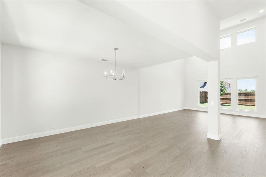 Spacious, unfurnished interior of a new home in Chaparral Park, Oak Point (Image 34). Spacious, unfurnished interior of a new home in Chaparral Park, Oak Point (Image 34).
