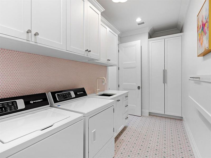 Furnished interior view inside a new home in , Sarasota (Image 19).