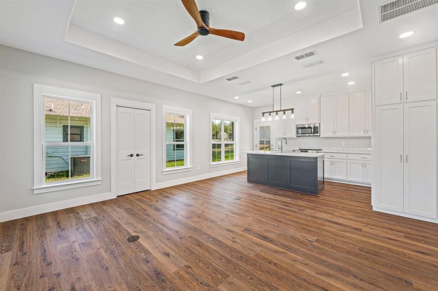 Spacious, unfurnished interior of a new home in , Stephenville (Image 13).