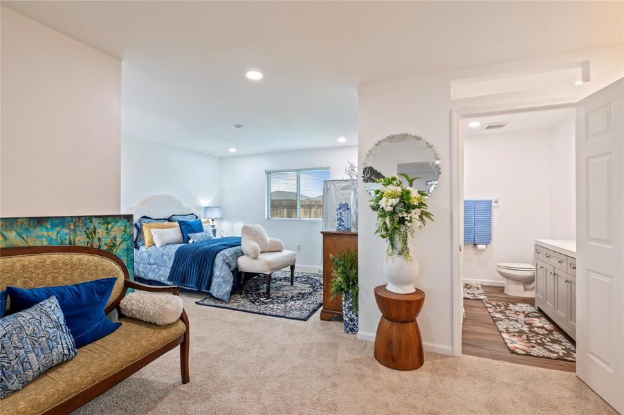 Bedroom and en-suite bath in guest house. Guest house washer &dryer included. Bedroom and en-suite bath in guest house. Guest house washer &dryer included.