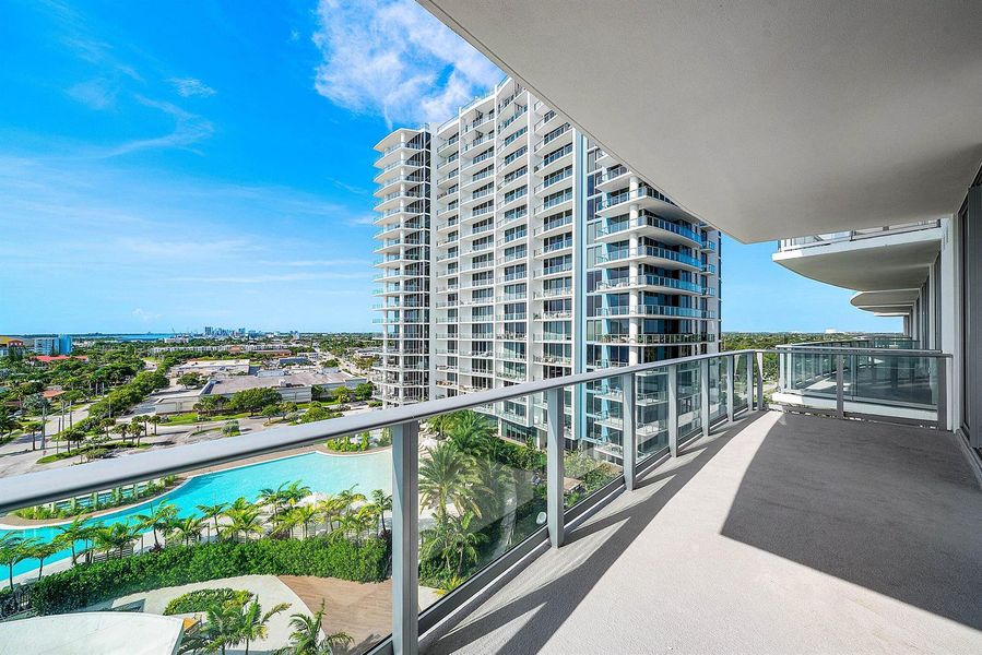 037-220LakeShoreDrive-1107-LakePark-FL-3 037-220LakeShoreDrive-1107-LakePark-FL-3