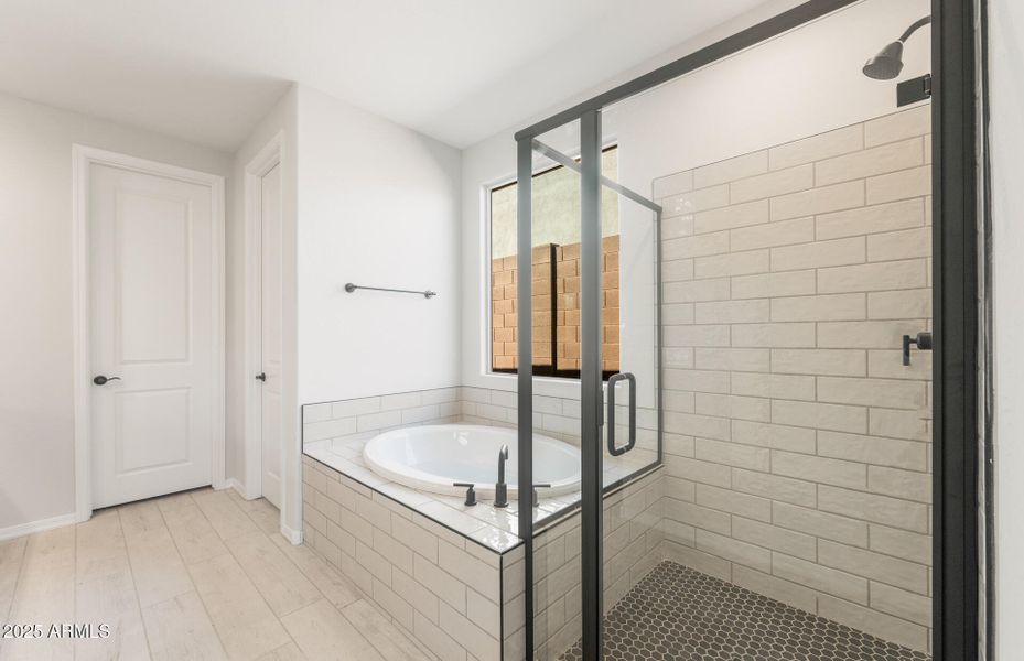 Owner's Bathroom Owner's Bathroom