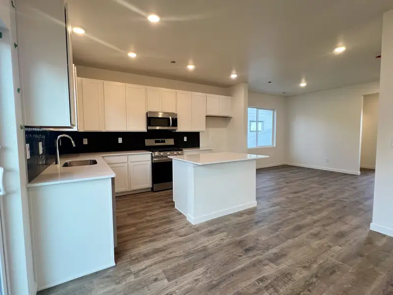 Furnished interior view inside a new home in Union Colony West, Greeley (Image 7). Furnished interior view inside a new home in Union Colony West, Greeley (Image 7).