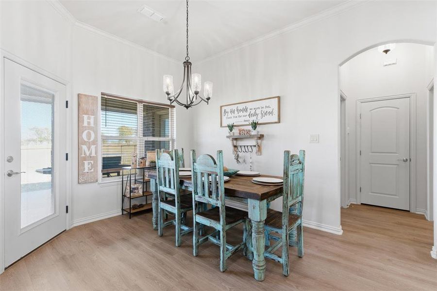 Furnished interior view inside a new home in , Grandview (Image 28).