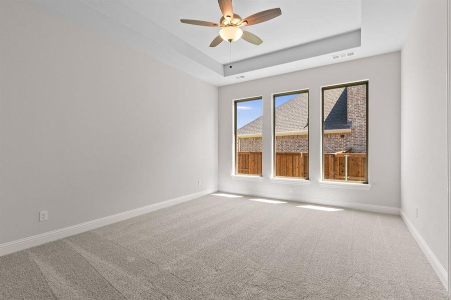 Spacious, unfurnished interior of a new home in Windsong Ranch, Prosper (Image 15). Spacious, unfurnished interior of a new home in Windsong Ranch, Prosper (Image 15).