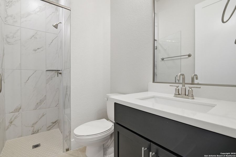Furnished interior view inside a new home in Haby Hill 60s, San Antonio (Image 10).