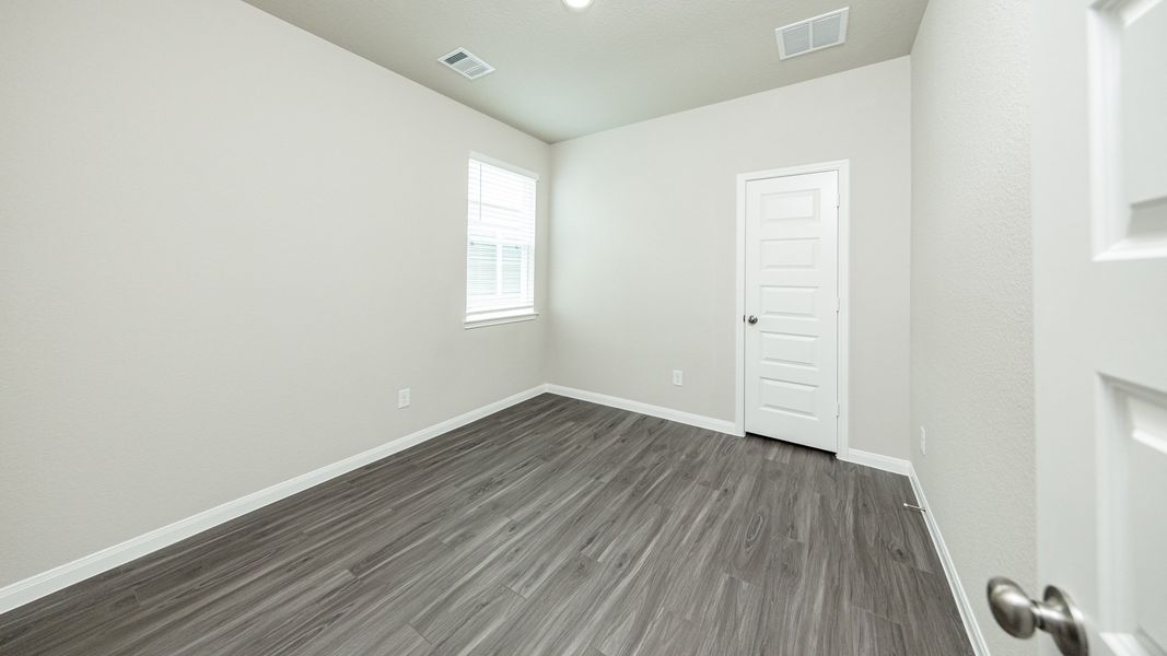 Secondary Bedroom Secondary Bedroom