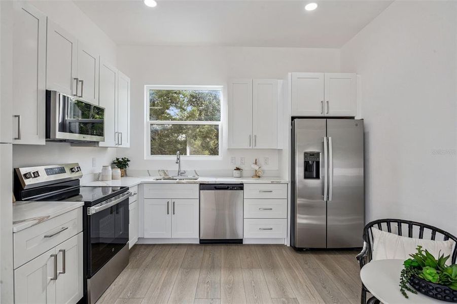 Furnished interior view inside a new home in , Orlando (Image 29).