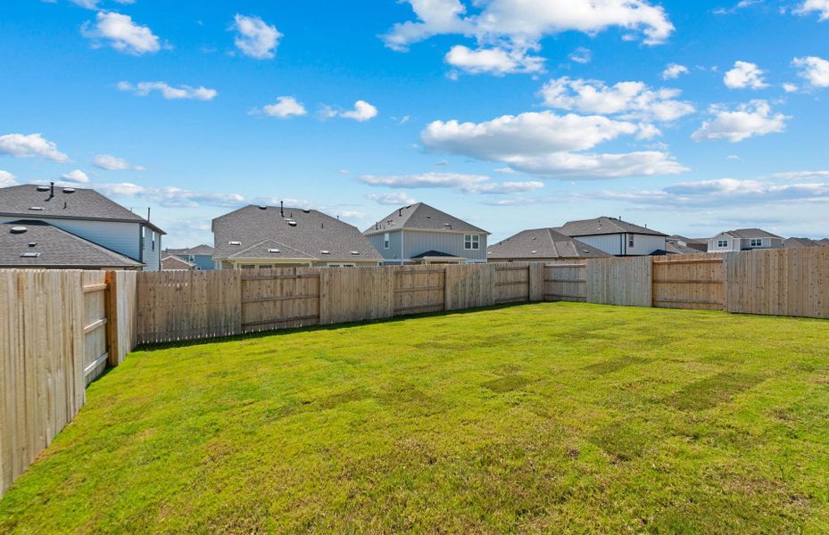 Exterior details and patio area of a home in Patterson Ranch, Georgetown (Image 3).