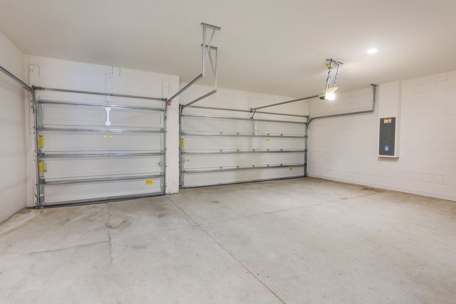 Representative unfurnished interior of a home built from the Livorno by Maronda Homes in Coastal Communities, Edgewater (Image 20).