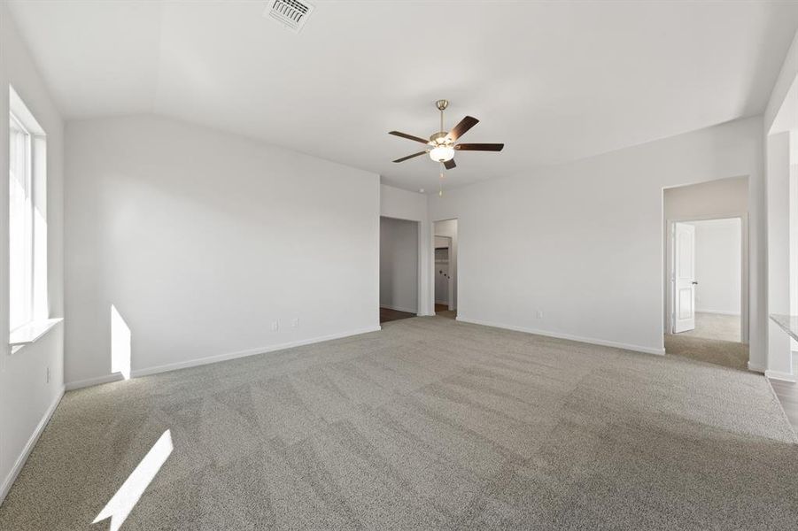 Spacious, unfurnished interior of a new home in Cresson Estates, Cresson (Image 6).