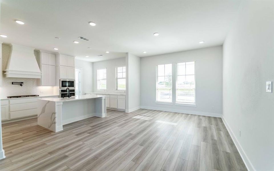 Image 24 of a home in Solterra. Image 24 of a home in Solterra.