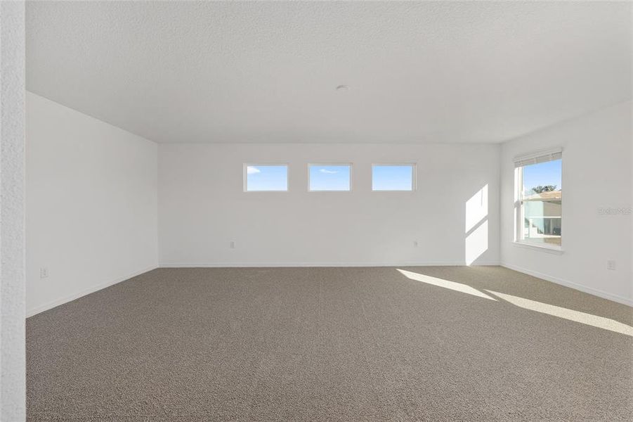 Spacious, unfurnished interior of a new home in Calesa Township, Ocala (Image 52).