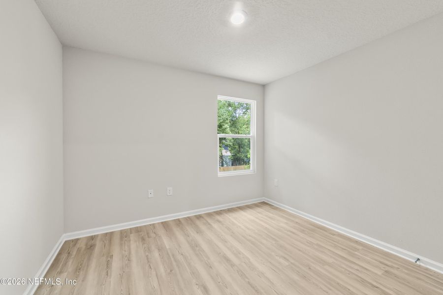 Spacious, unfurnished interior of a new home in , Jacksonville (Image 23).