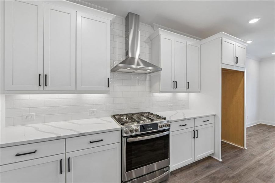 Furnished interior view inside a new home in Millcroft Townhomes, Buford (Image 7). Furnished interior view inside a new home in Millcroft Townhomes, Buford (Image 7).