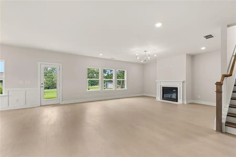 Spacious, unfurnished interior of a new home in , Gainesville (Image 34). Spacious, unfurnished interior of a new home in , Gainesville (Image 34).