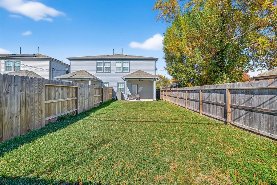 Exterior details and patio area of a home in , Houston (Image 29).