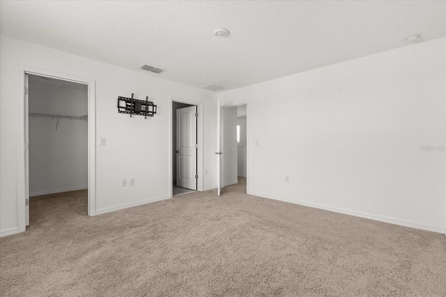 Spacious, unfurnished interior of a new home in Parkside at Cherry Lake, Groveland (Image 30). Spacious, unfurnished interior of a new home in Parkside at Cherry Lake, Groveland (Image 30).