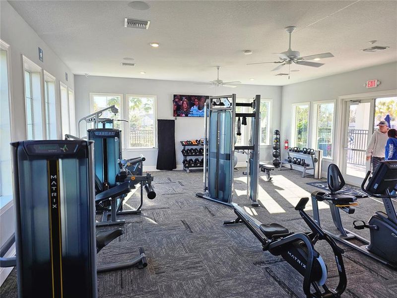Community amenities in Bella Lago, Parrish (Image 33).