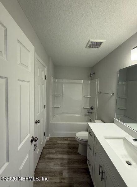 Furnished interior view inside a new home in , Jacksonville (Image 5).