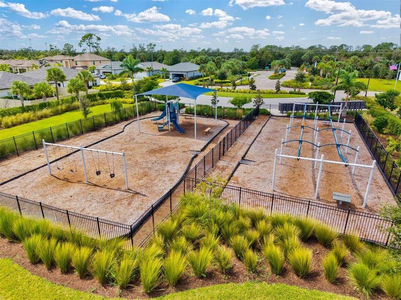 Community amenities in , Port Charlotte (Image 55).