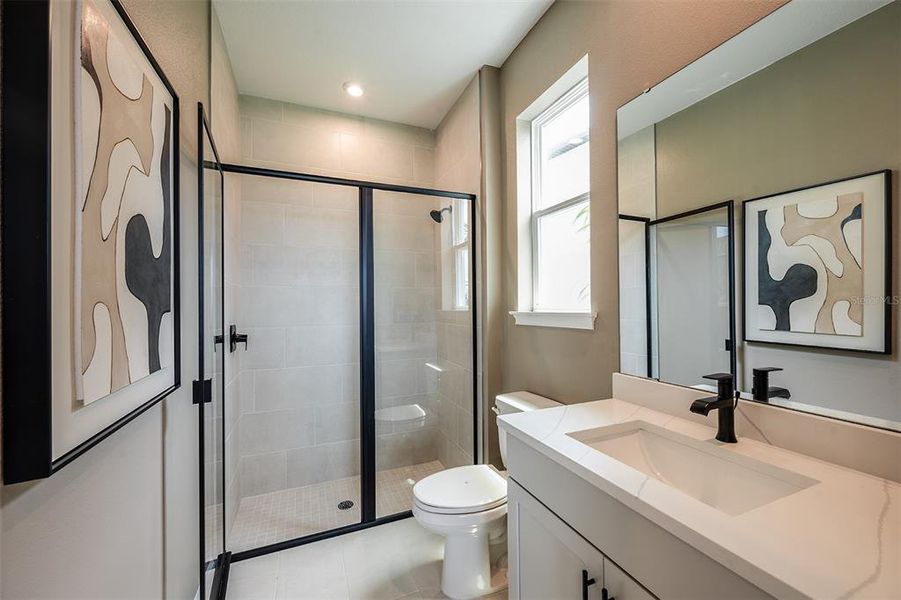 Furnished interior view inside a new home in Pasadena Ridge Master, Dade City (Image 16).