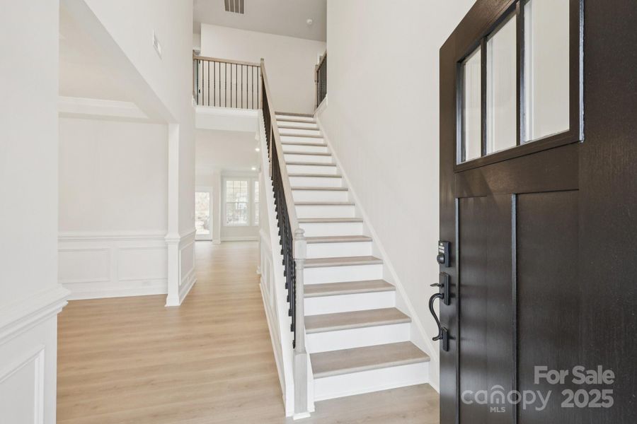 Spacious, unfurnished interior of a new home in Falls Cove, Troutman (Image 24).