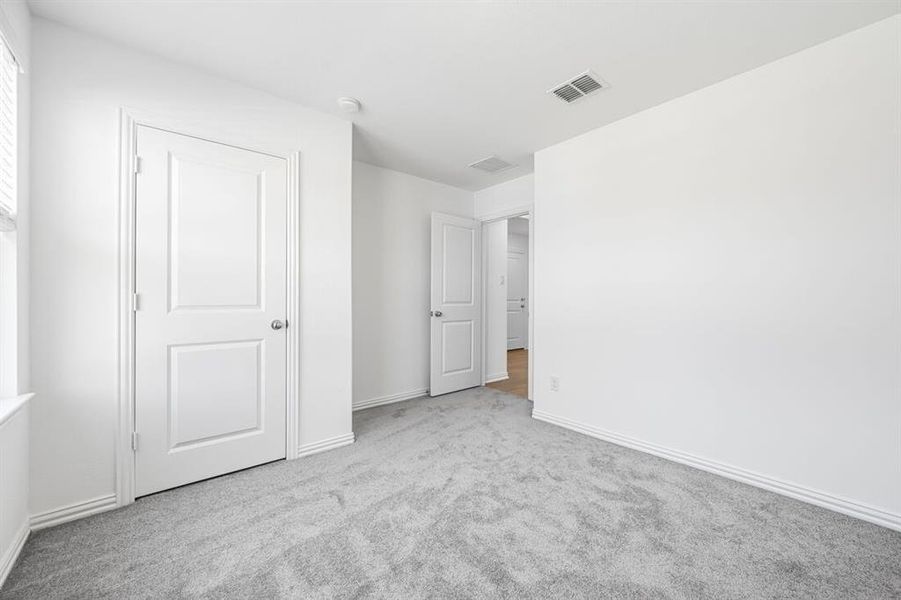 Spacious, unfurnished interior of a new home in River Ridge, Crandall (Image 27).