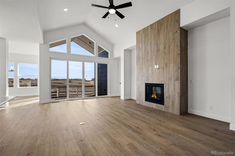 Spacious, unfurnished interior of a new home in Wolf Ranch - Enclave Collection, Colorado Springs (Image 30).