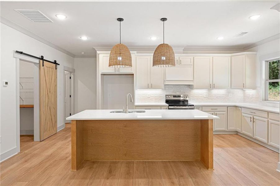 Furnished interior view inside a new home in , Jefferson (Image 5).
