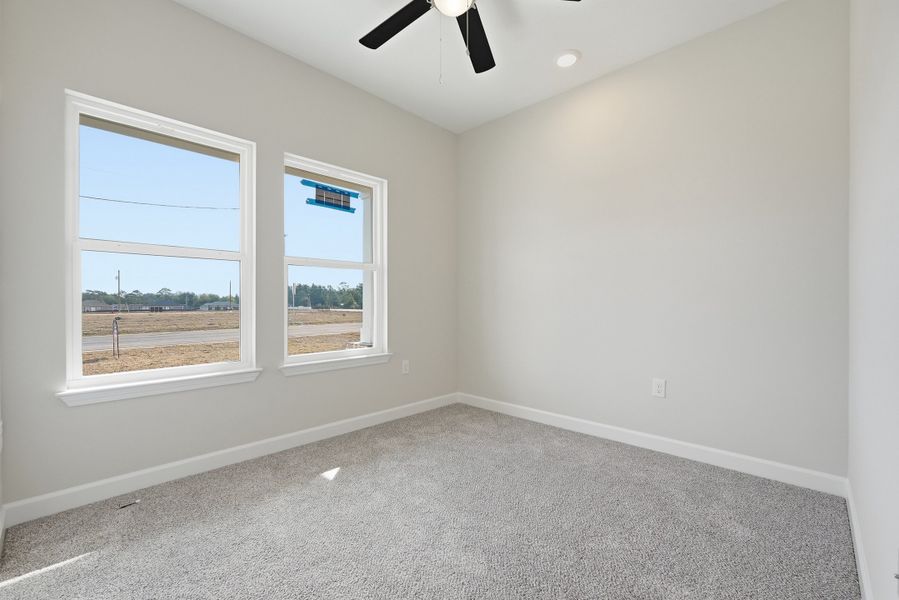 Spacious, unfurnished interior of a new home in Southern Charm, Crestview (Image 16).