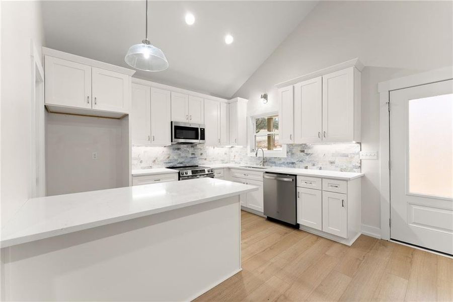 Furnished interior view inside a new home in , Gainesville (Image 9).