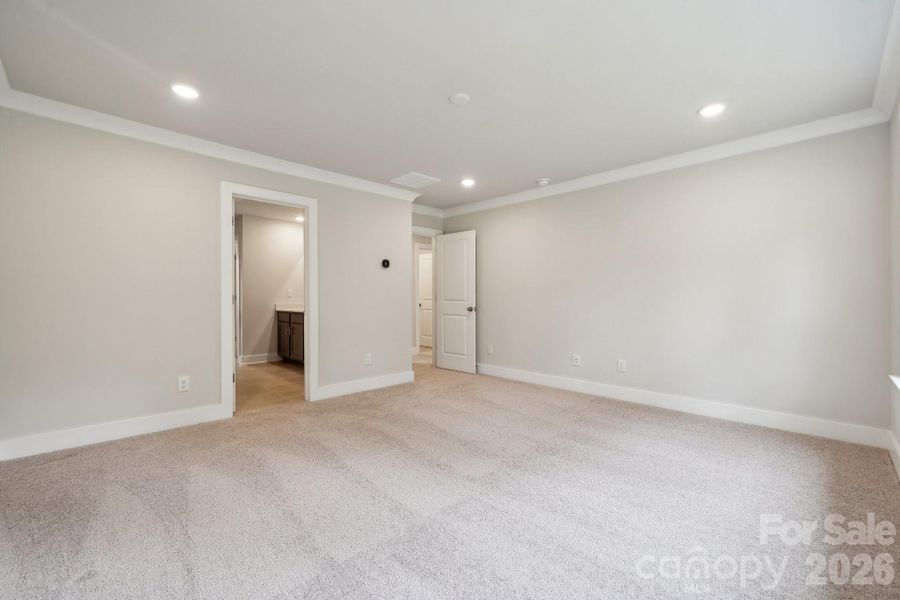 Spacious, unfurnished interior of a new home in Cannon Manor, Kannapolis (Image 13).