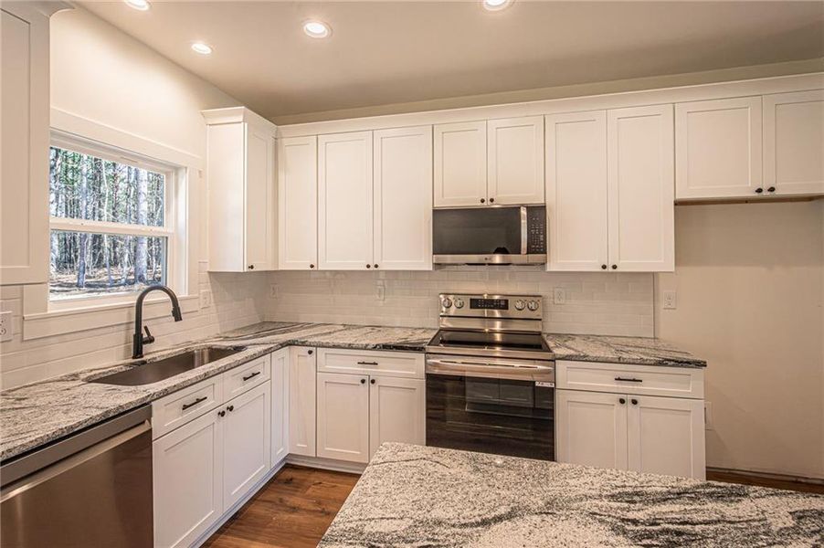 Furnished interior view inside a new home in , Dawsonville (Image 7).