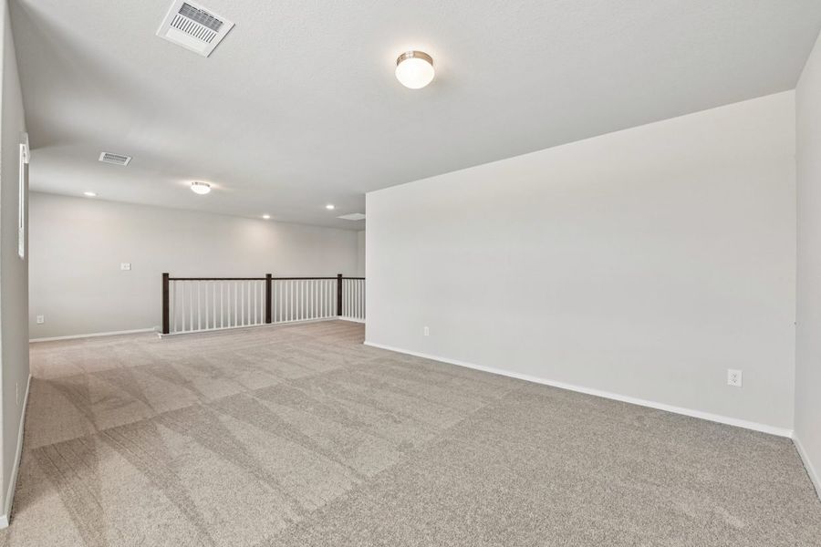 Spacious, unfurnished interior of a new home in Edgebrooke, Pflugerville (Image 22).