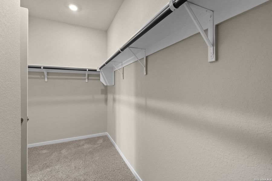 Spacious, unfurnished interior of a new home in Summerlin, San Antonio (Image 30).