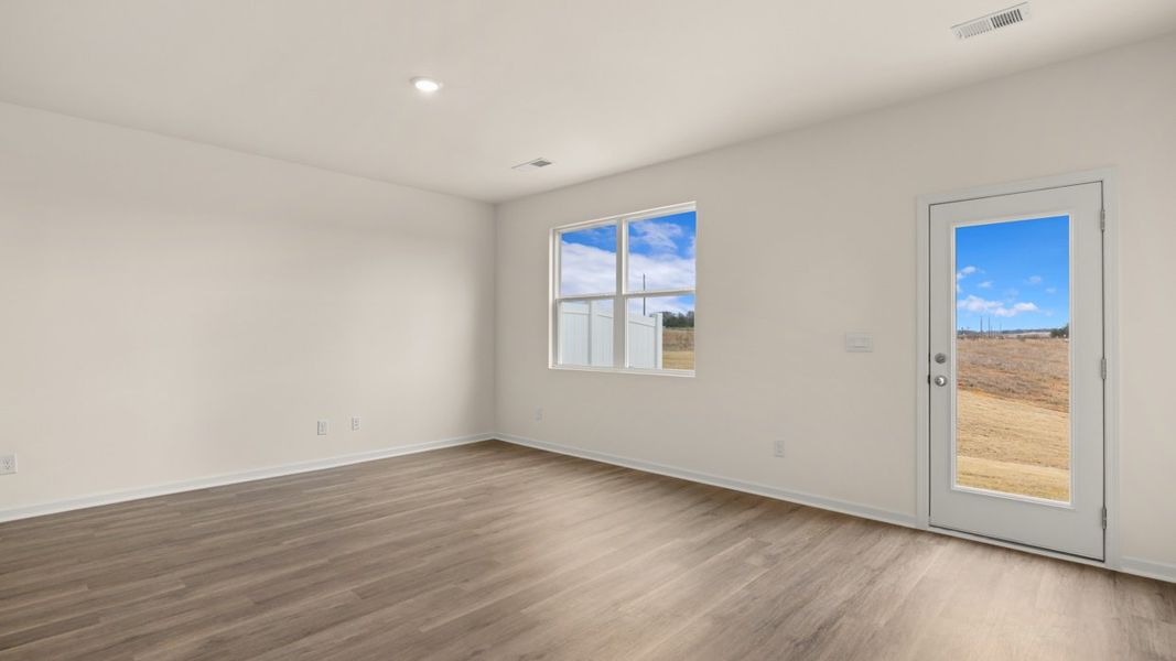 Spacious, unfurnished interior of a new home in Young's Crossing, Stone Mountain (Image 14).