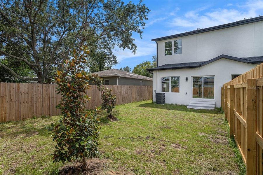 Exterior details and patio area of a home in , Tampa (Image 3).