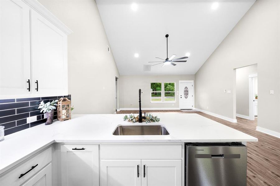 Furnished interior view inside a new home in , Sulphur Springs (Image 11).