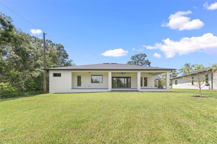 Exterior details and patio area of a home in , Tarpon Springs (Image 40). Exterior details and patio area of a home in , Tarpon Springs (Image 40).