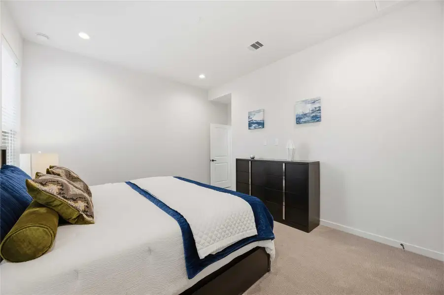 Furnished interior view inside a new home in Fulton Crossing, Houston (Image 26).
