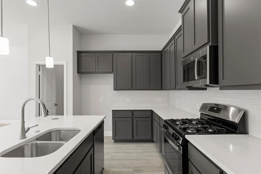 12. 2436 Wheatlfield Nook - Kitchen (4) 12. 2436 Wheatlfield Nook - Kitchen (4)