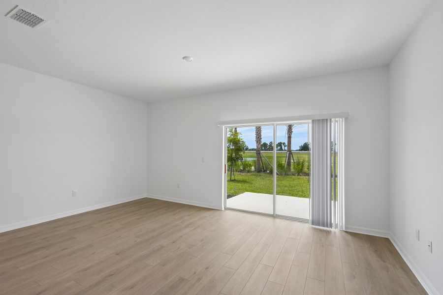Spacious, unfurnished interior of a new home in Skye Ranch Community Group Page, Sarasota (Image 13).