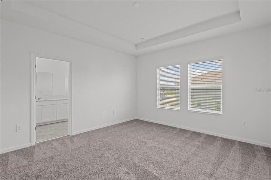Spacious, unfurnished interior of a new home in , Davenport (Image 13).